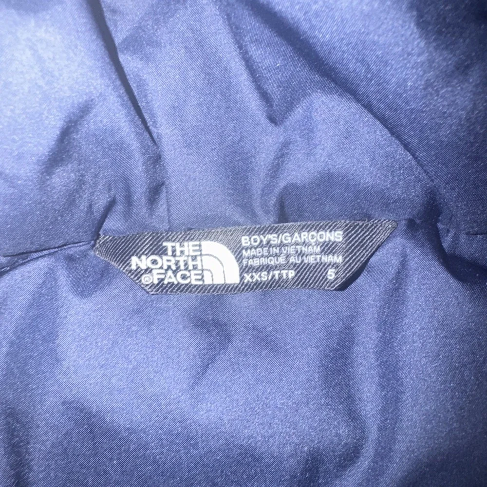 North Face Boys XXS 5 DryVent 600 Fill Down Hooded Winter Parka Navy